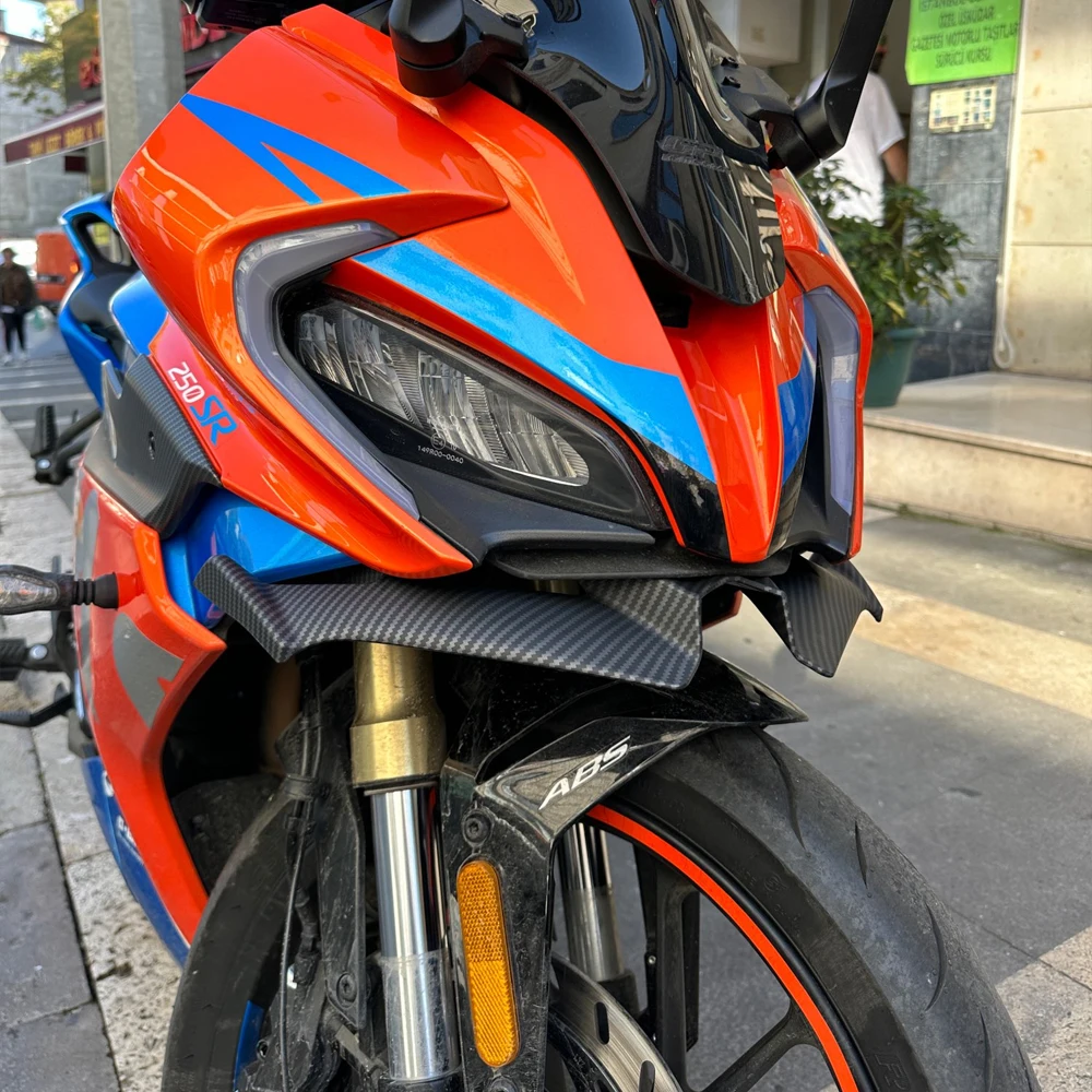 For CFMOTO CF MOTO 250SR 300SR SR 250 300 SR SR250 SR300 Fixed Wind Wing Fairing Aerodynamic Winglet Cover 2019-2024 2023 2022
