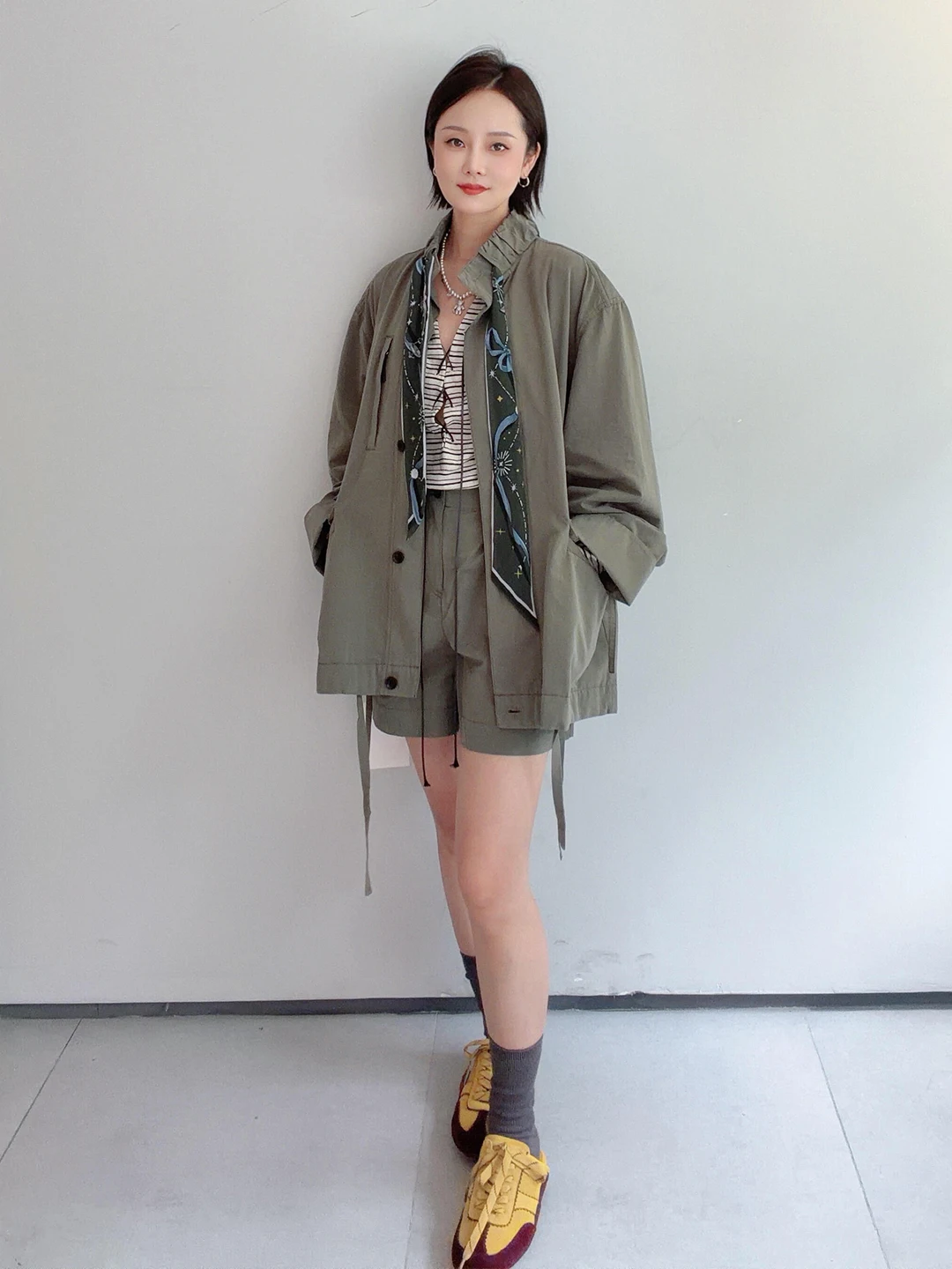 Women's Autumn Fashion Workwear Set with Bow Tie Pocket Jacket And Shorts Two-Piece Ensemble Casual Style High Waist Pants