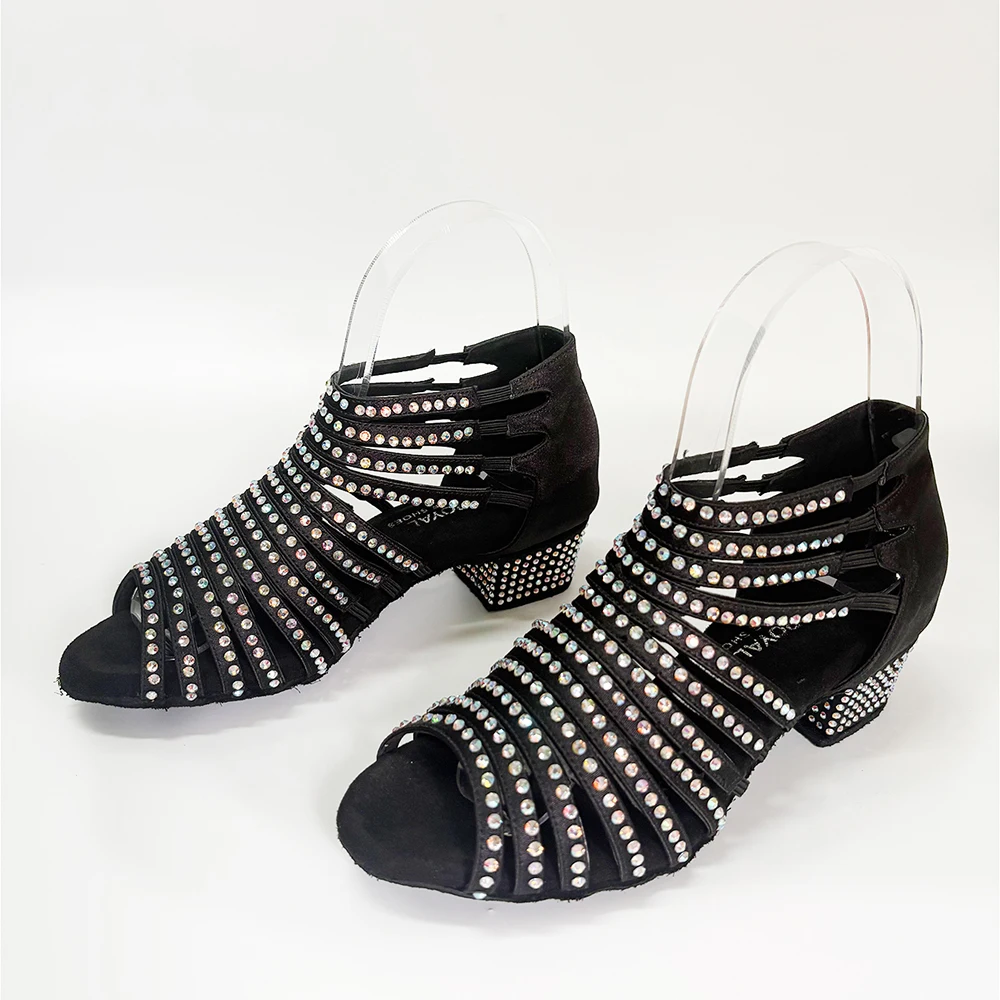 Latin Ballroom Dance Shoes Black Khaki Low Heel 4cm Comfortable Soft Crystal Latin Dance Shoes For Dance Team