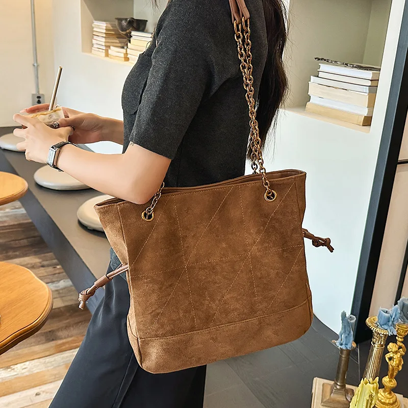 Suede Shoulder Bag 2026 New Tote Bags Commuter Large Capacity Drawstring Bucket Bags