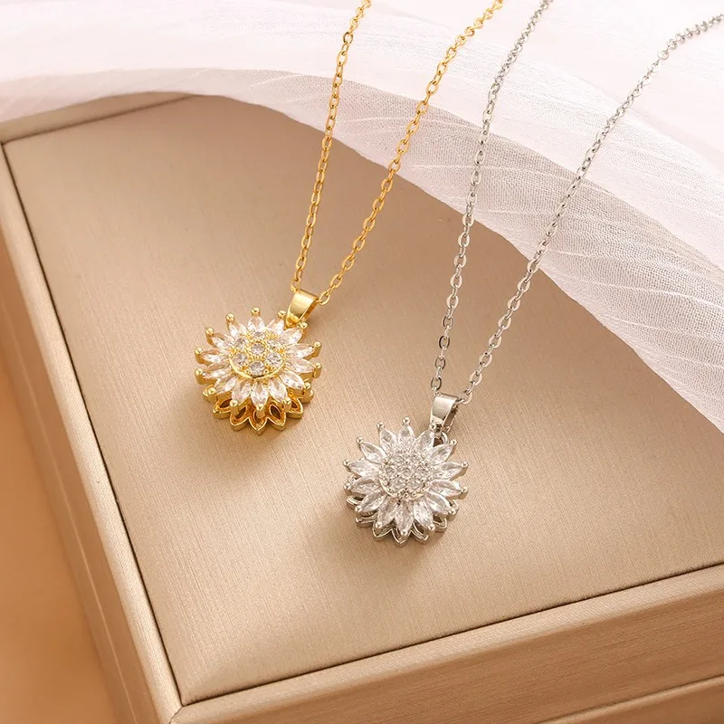 Double Layered Rotatable Sunflower Necklace Women's Necklace High-end Collarbone chain Holiday Gift