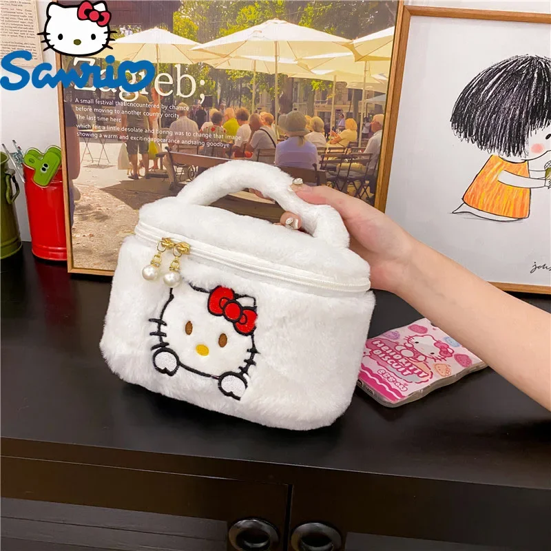 

New Sanrio Hello Kitty Cartoon Plush Makeup Bag Portable Storage Package Lovely Plush Carrying Small Bag Gifts For Girls