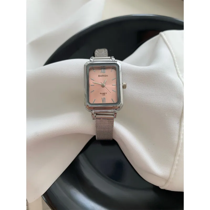 

Mesh belt silver powder small dial square women's watch ins niche temperament student simple small sugar cube fashion versatile