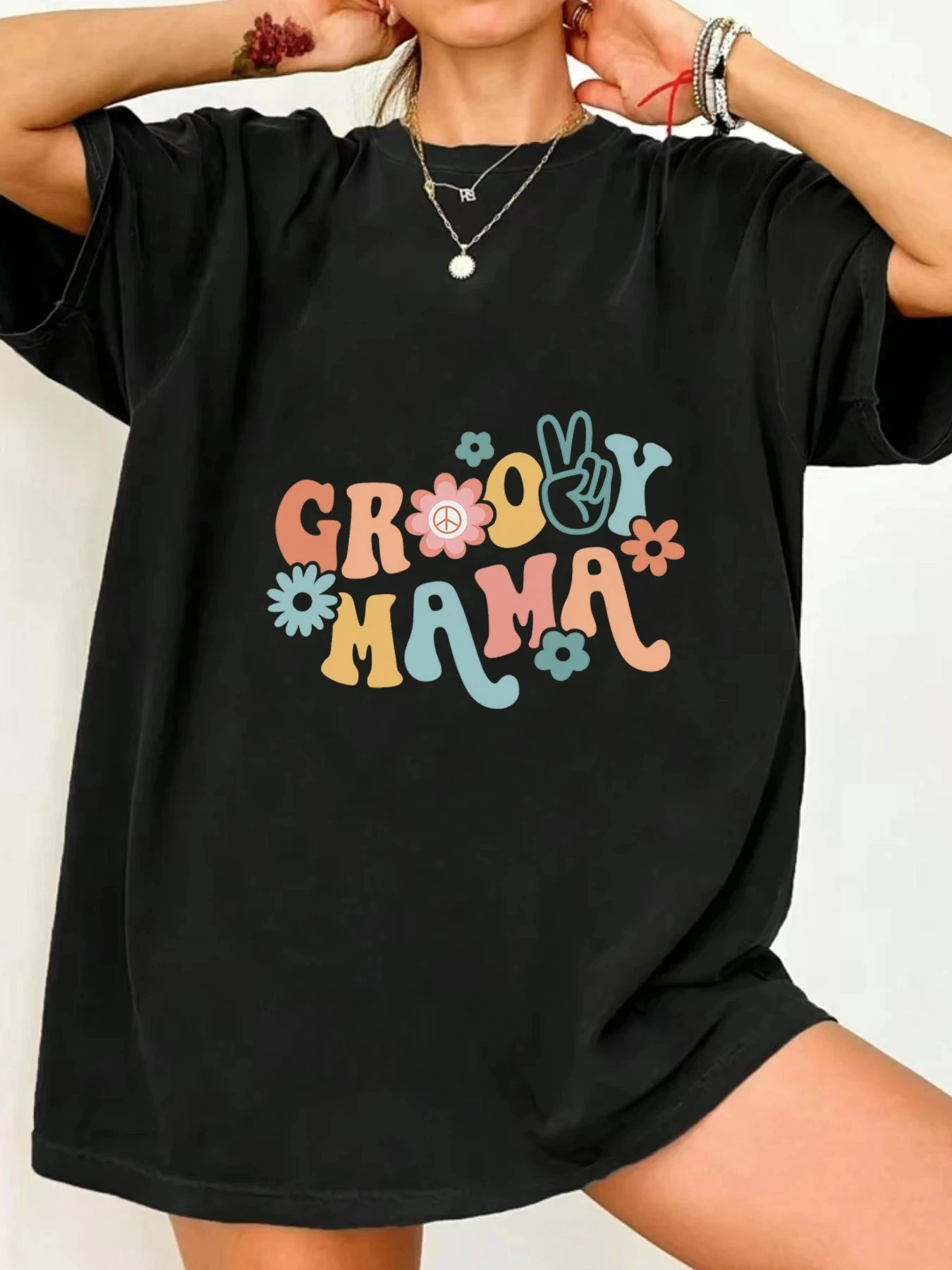 【010768】플러스 사이즈 여성용 라운드넥 반팔 티셔츠, 신축성 있는 반소매와 트렌디한 프린트