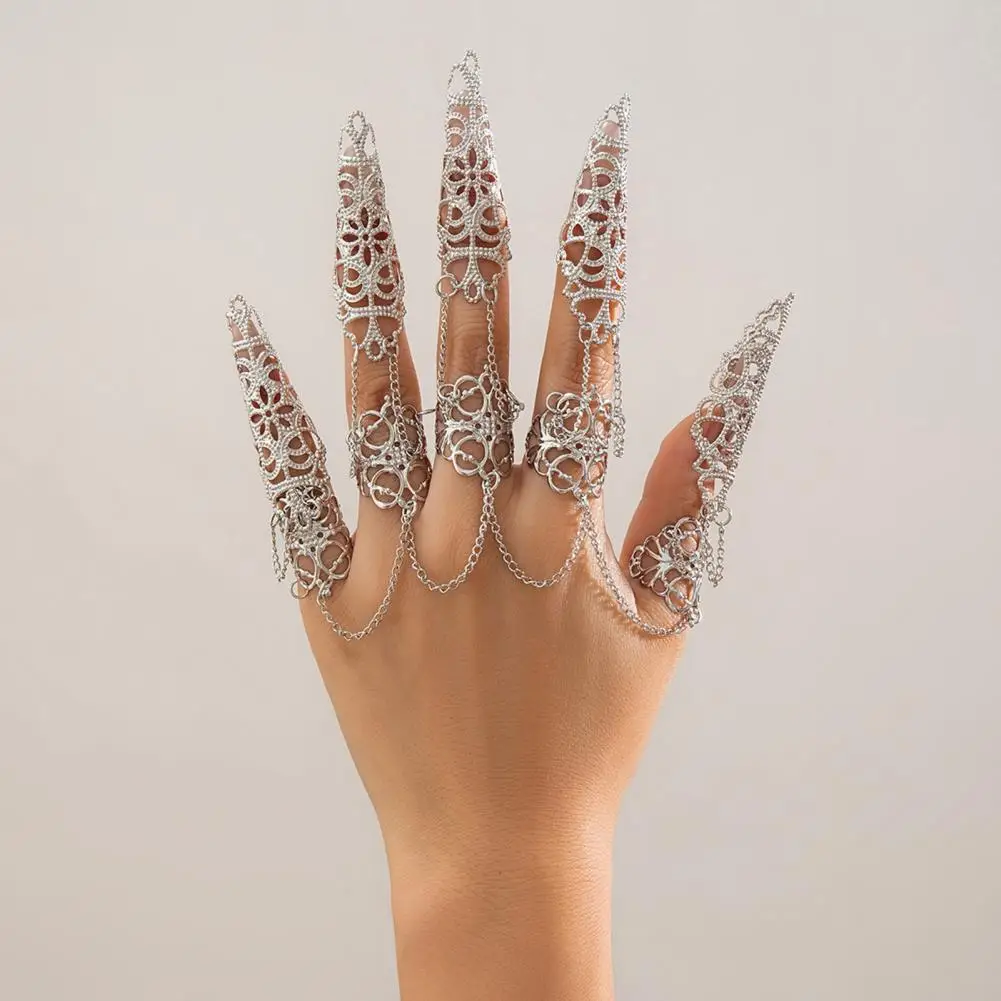 Unique Finger Claw Bangle Punk Nail Chain Ring Bracelet Ghost Finger Decorative Mittens Adjustable Finger Claw Accessories for A