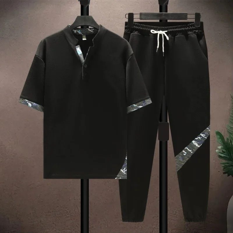 Conjunto de calças masculinas de náilon tendências trajes duas peças estilo coreano 2025 roupa básica roupas baratas masculino t camisa calças conjuntos