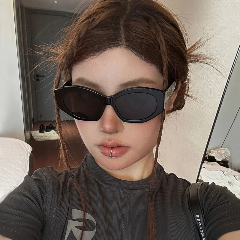 uv保護偏光多角形サングラス女性用レトロスタイルファッショナブルなサングラスアンチグレア樹脂レンズすべての顔の形に適しています