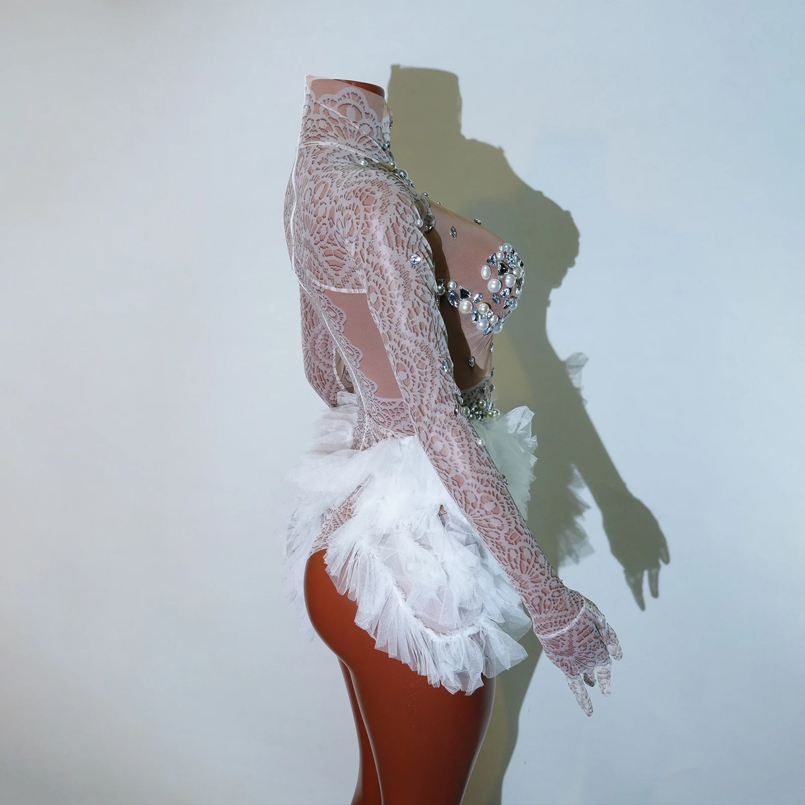 Funkelnder Strass-Body für Damen, elastisches Netz, Rüschen, Kristall-Trikot, Nachtclub, Tänzerin, Kostüm, Bühnenkleidung, Party, Bar, Lied-Outfit