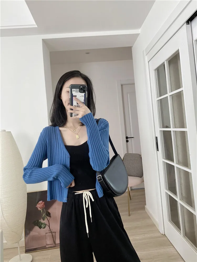 

Blue ort Knitted Cardigan Women's V-Ne Svel Top Bla Early Autumn Outerwear Korean Sle Loose Fit Button Design