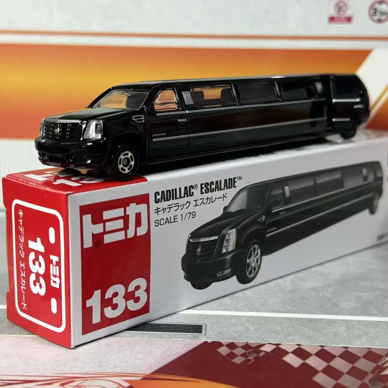 Takara Tomy Tomica No.133 Cadillac Escalade Long Type Alloy Diecast Car Model Simulation Vehicle Toy Collectible Gift for Kids view 6
