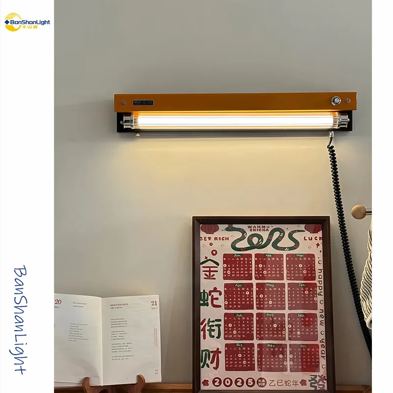 مصباح جداري عتيق بتصميم عتيق لغرفة النوم وغرفة النوم بجانب السرير وممر جداري على الطراز الصناعي وأسلاك خالية من السطوع قابلة للتعديل