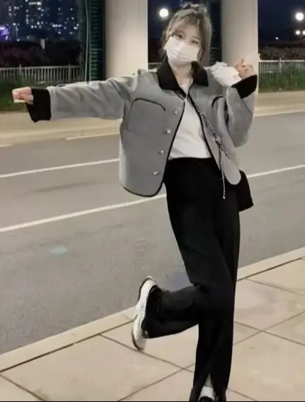 

2025 New Autumn Winter Short Cardigan French Style Pure Color Coat High Quality Outerwear for Women Jacket