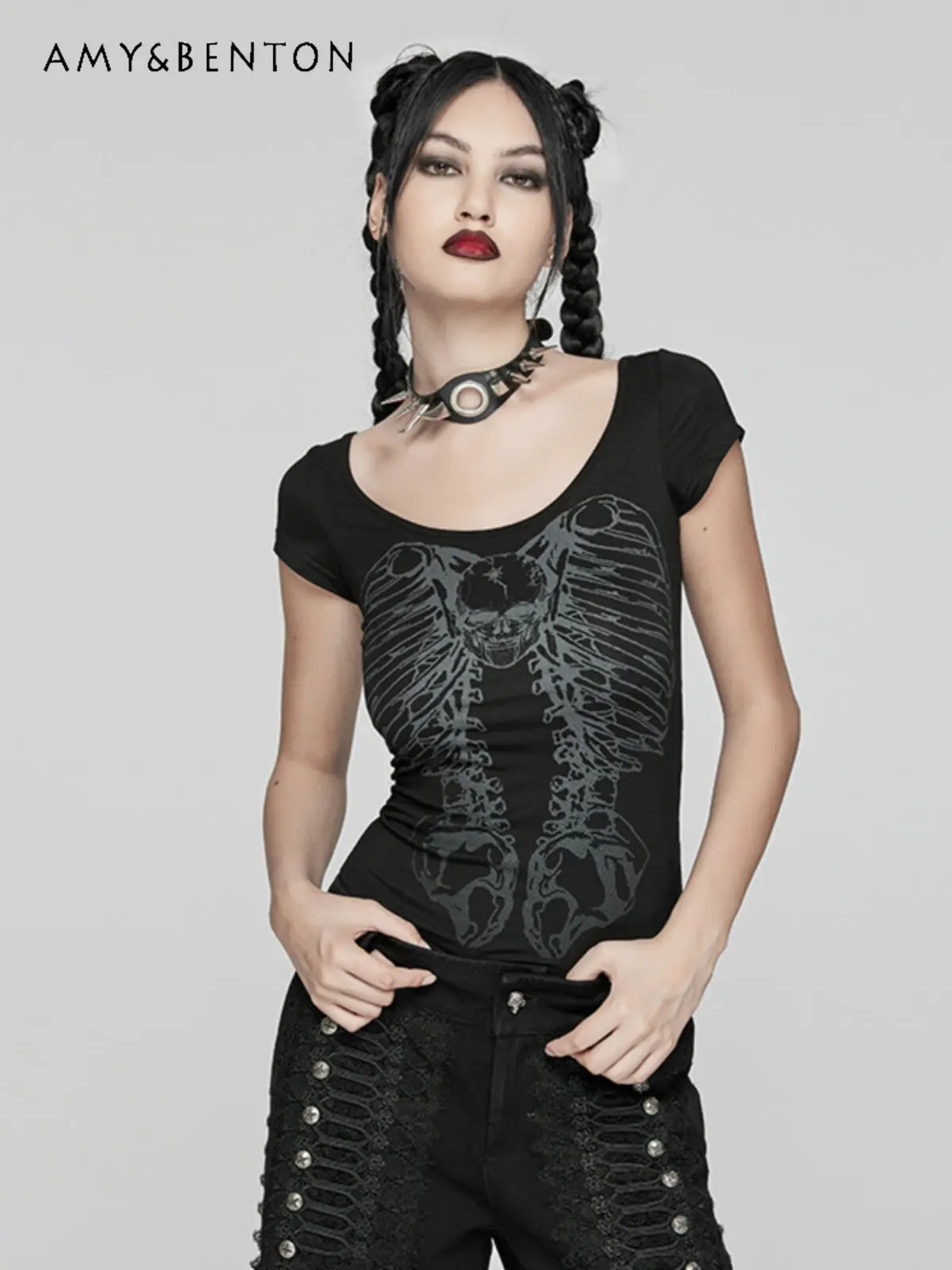 

Summer New Gothic Subculture Punk Skeleton Print T-shirt Women Sexy Scoop Neck Slim Fit Short Sleeve Black Casual Top