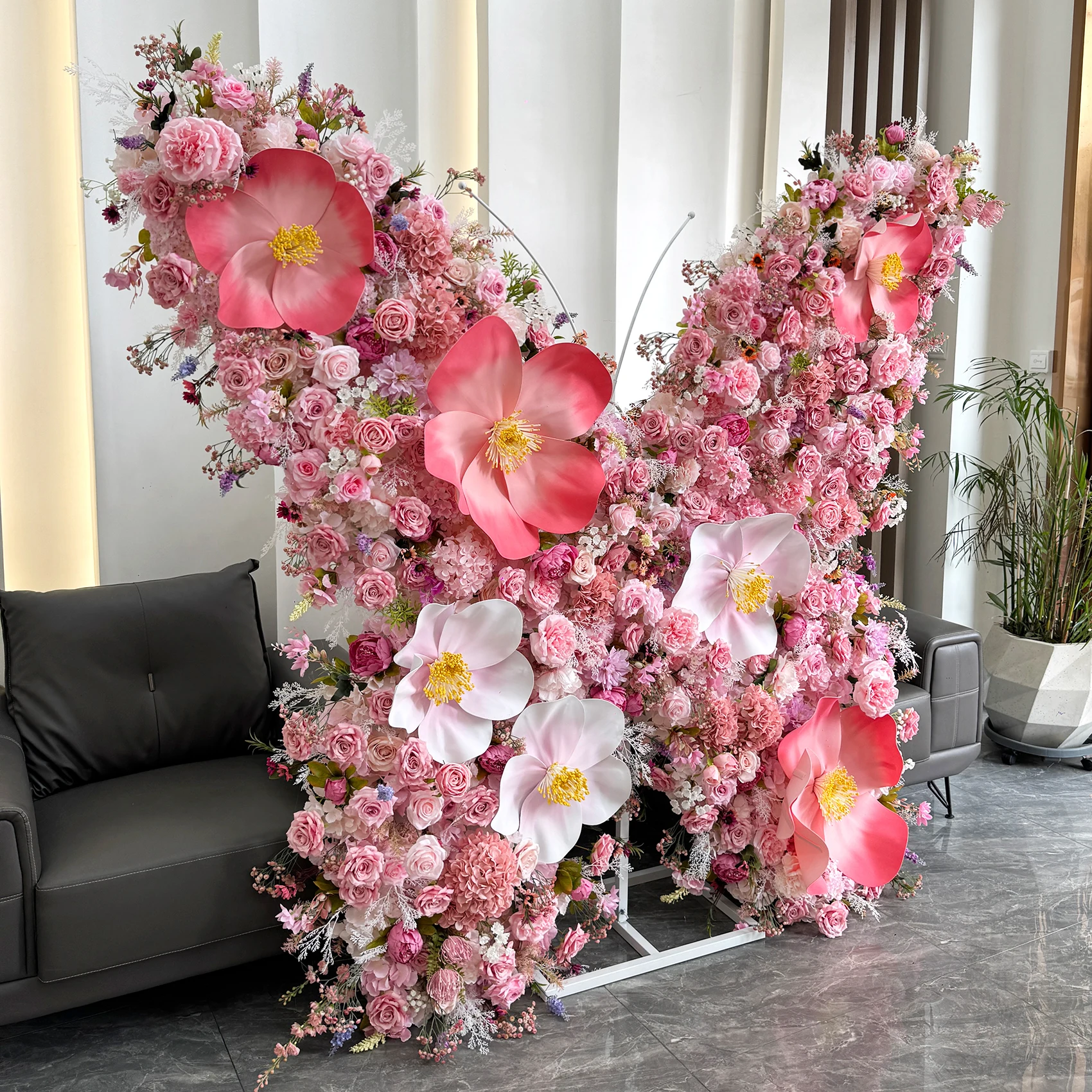 Giant Butterfly Flower Stand Metal Wedding Arch Frame for Birthday Party Wedding Butterfly Backdrop Shelf