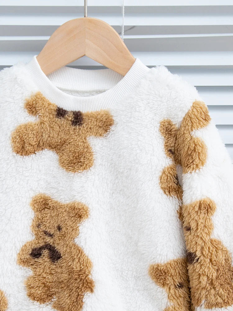 2pcs autumn and winter plush cute cartoon teddy bear pattern long sleeved T-shirt and pants thick and warm, skin friendly