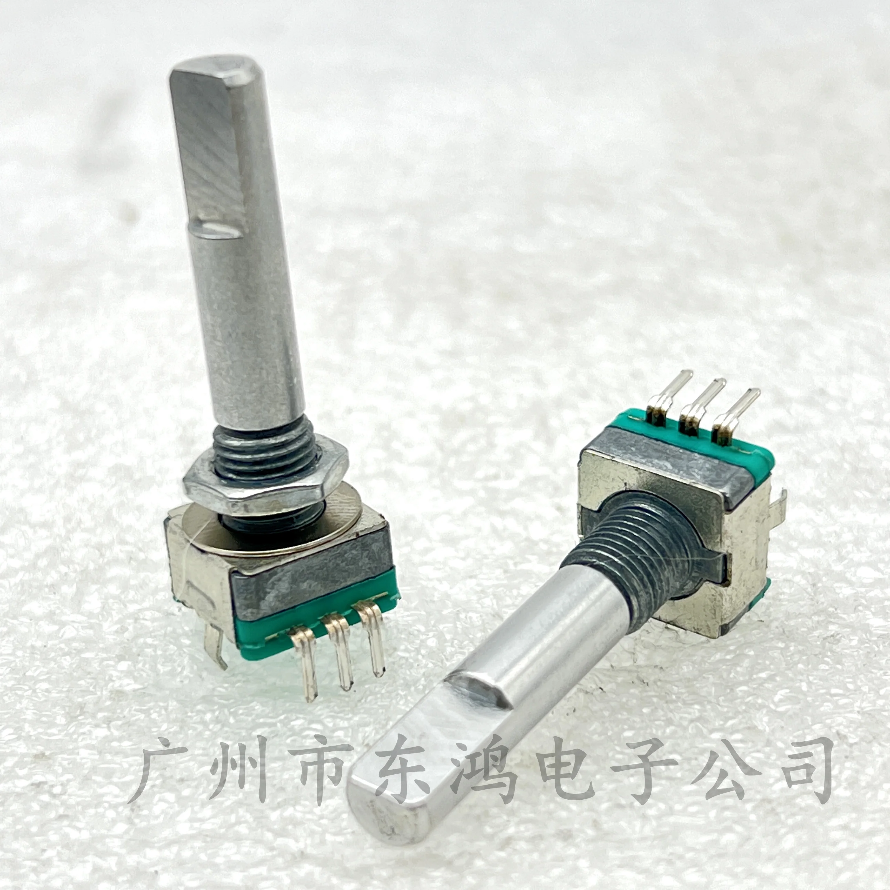 1 PCS ec11 encoder with press switch 20, positioning shaft length 30MM