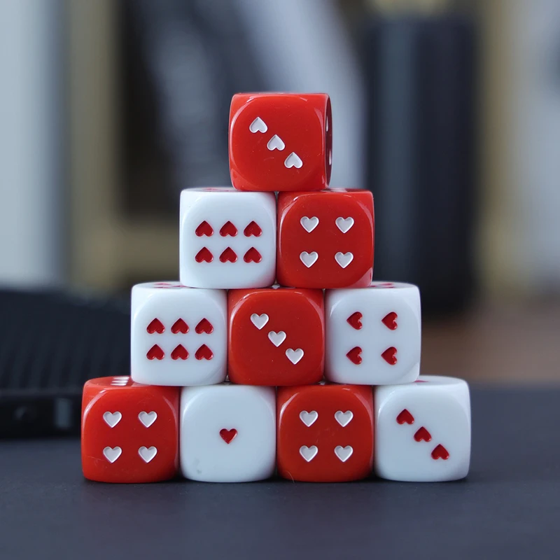 10-pcs-branco-e-vermelho-coracao-dados-poker-festa-favores-ktv-bar-jogos-de-beber-para-adultos-casal-presente-engracado-juegos-de-mesas-divertidos