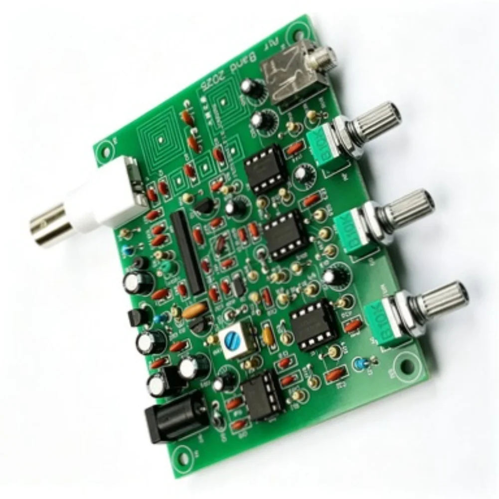 

High-Sensitivity 118-136MHz AM Aviation Radio Receiver Kit Reception Of AM Signals From Aircraft And Air Traffic Control Towers
