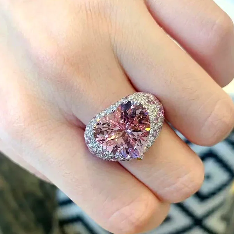 2025 Duży różowy kryształ LOVE Heart Otwarty pierścionek dla kobiet 925 Sterling Silver Wedding Luksusowa estetyczna biżuteria w stylu vintage Akcesoria