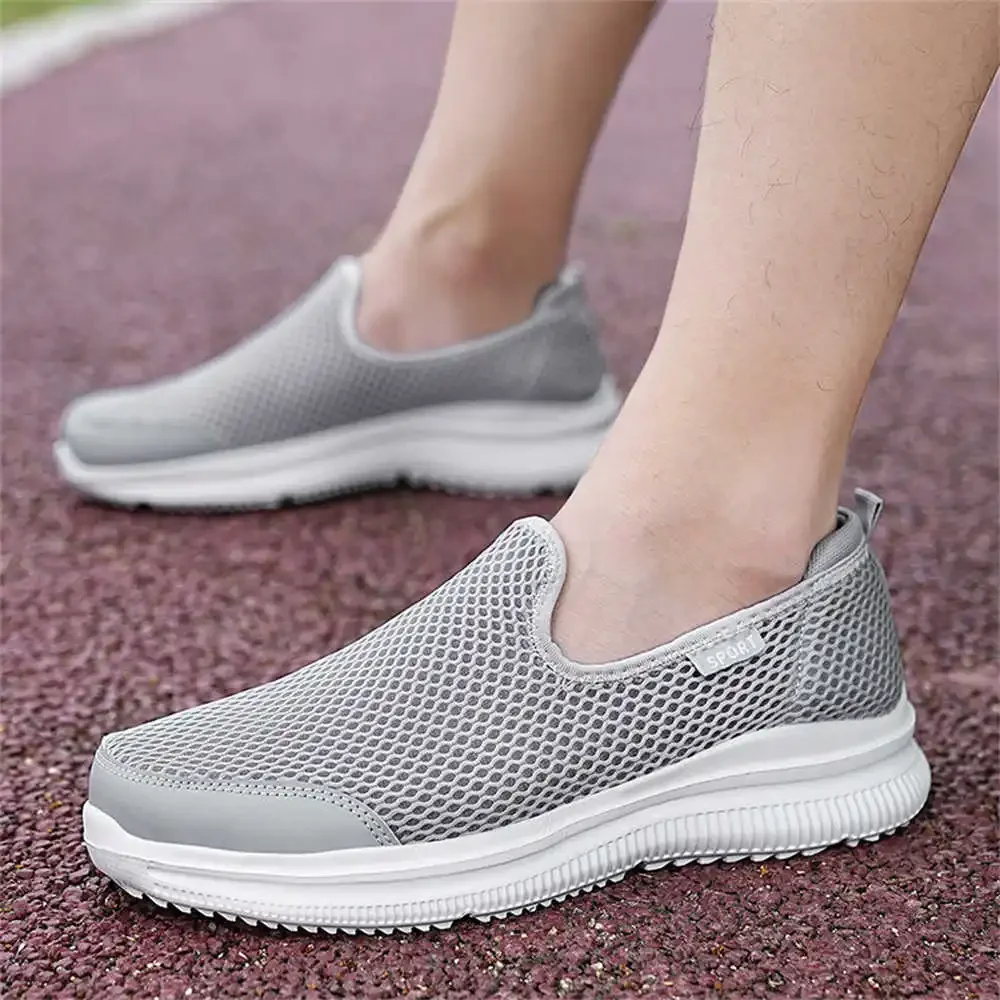 Plataforma punta redonda zapatillas para correr Casual Sapatilla hombres zapatos de Golf marca deporte Tenni Premium nuevo calzado diferente