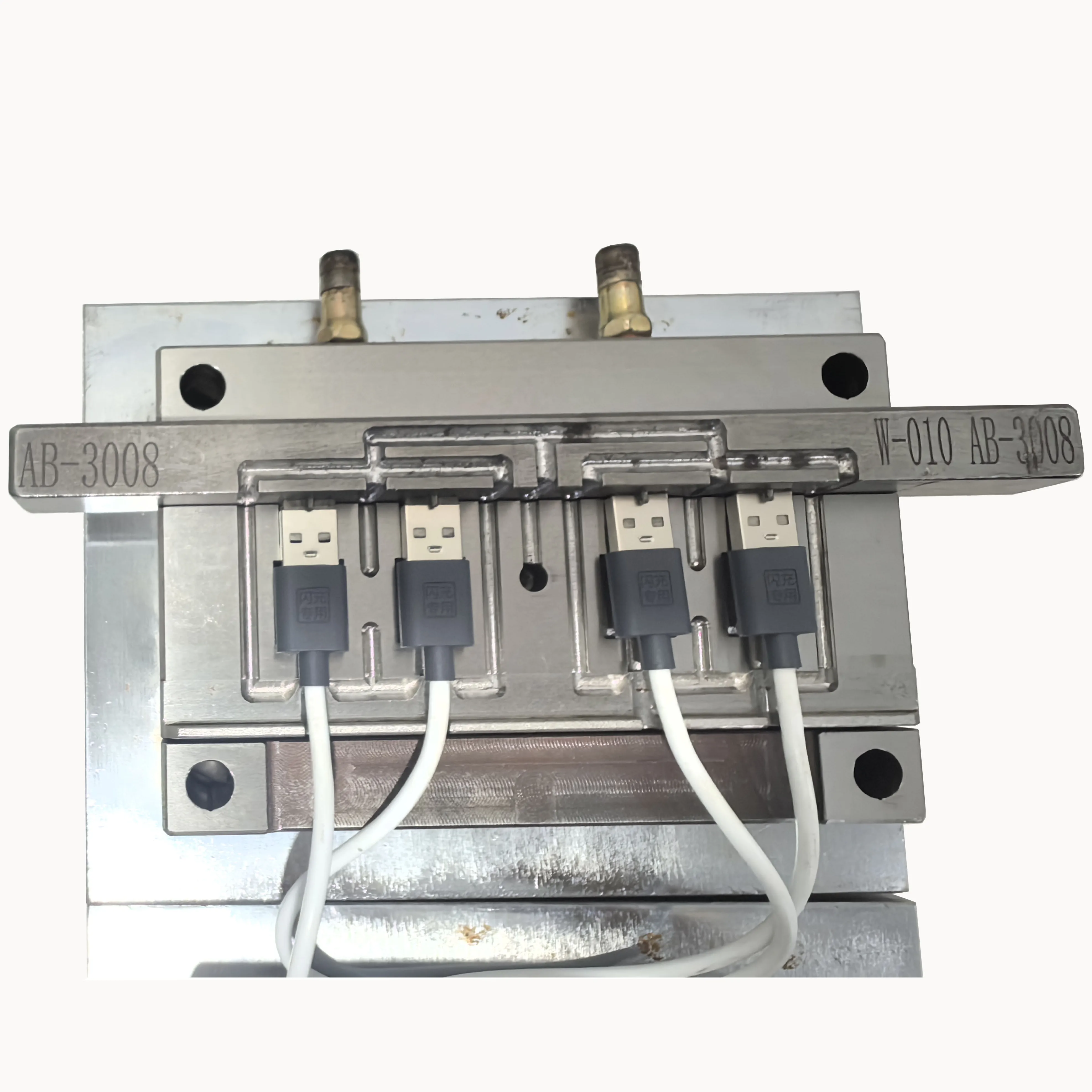 

USB Data Cable Plug Mould Factory Micro USB Cable Charger Connector Mold Makers USB Cord Plug Mold Manufacturer
