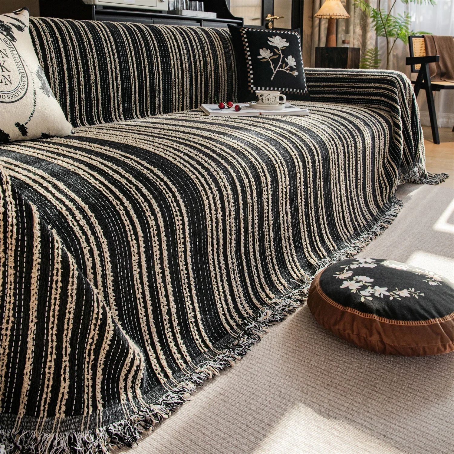 Stripe Jacquard Fleece Sofa Towel with Tassel for Living Room Blanket Sofa Cover Home Decor Dust Throw Blanket