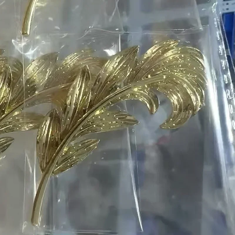 Game Love and Deepspace Sylus Cosplay Adult Men Costume Black Knitted Sweater Brooch Accessory Pullover Halloween Outfits