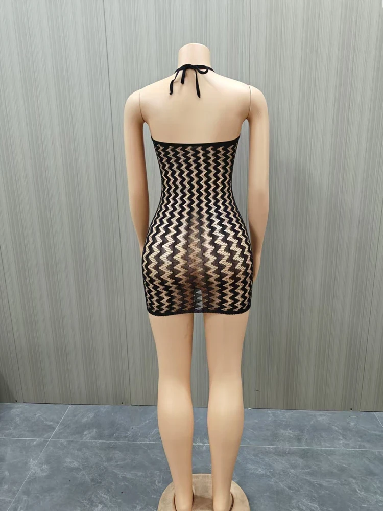 Damen Neckholder-Netzkleid, Wellenförmig Ausgeschnitten, Ärmellos, Figurbetont, Kurzes Kleid, Durchsichtiges Netzgewebe, Nachtclub-Partykleidung – Detail 7