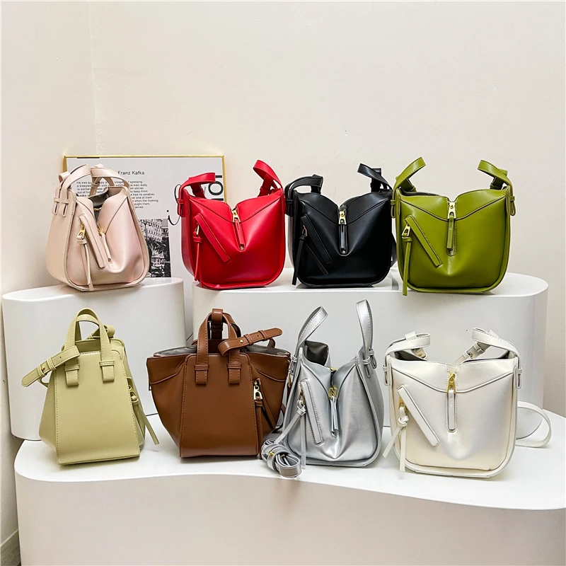 Small Semicircle Saddle Shoulder Crossbody Bag Women Deformable Folding Handbag 8 Color Leather Bucket Bag Brand Classic Handbag