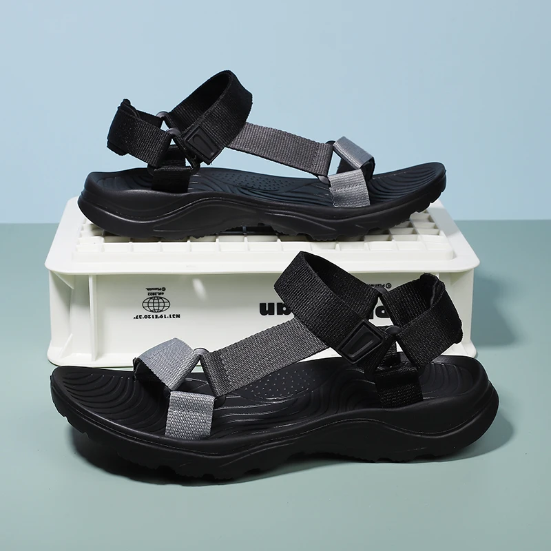 Bequeme, atmungsaktive Sandalen für Herren, Strand-Römersandalen mit zusätzlichen Größen für Spaziergänge im Sommer im Freien