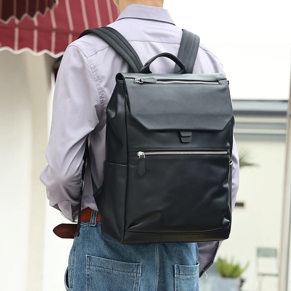 

Multifunctional and Fashionable Computer Backpack for Men Leisure Leather Men's Backpack College Student