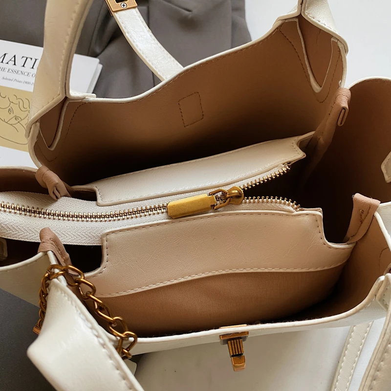 حقيبة كروس للسيدات ذات علامة تجارية فاخرة حقيبة كتف جلدية بتصميم عتيق للنساء للاستخدام اليومي العصري