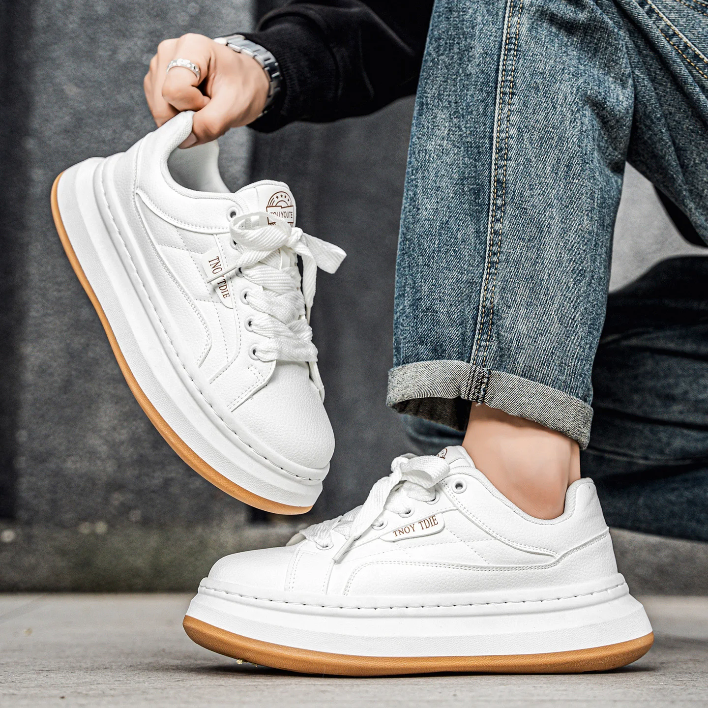 

Men's Chunky Sneakers for Autumn and Winter - Fashionable, Versatile, Casual & Comfortable Athletic Shoes