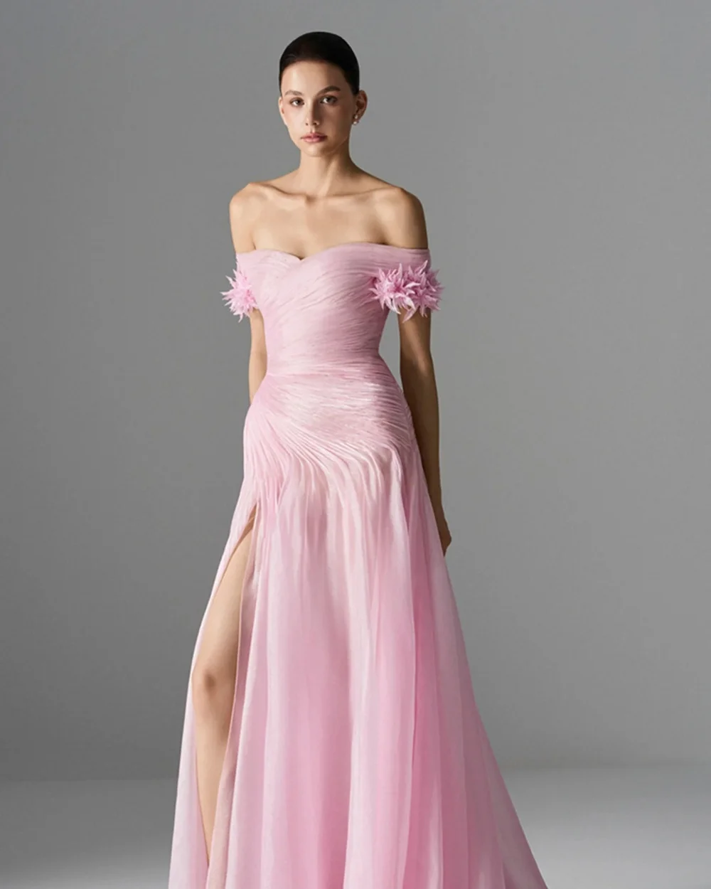 

Customized Elegant Women Handmade Flower Ruched A-Line Evening Dresses Fashion Off-the-shoulder Sleeveless Long Slit Party Gowns