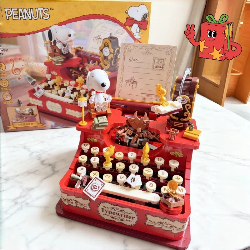 NEW Pantasy Snoopy Building Blocks Large-scale Retro Typewriter Assembly Toy Model Collectible Cartoon Christmas Gift Decoration