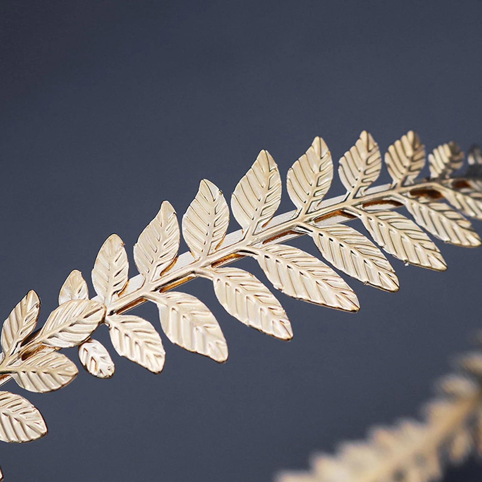 

Alloy Olive Branch Crown Headband For Women Wear Resistant Non Slip Hair Hoop For Wedding Bridal Banquet Party Hair Accessories