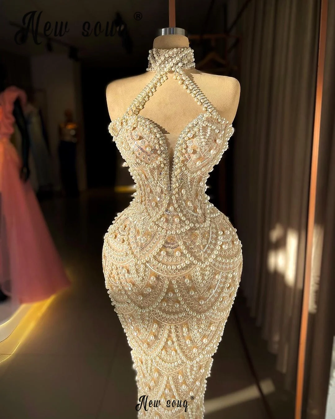 Vestido de Noite Sem Costas Pérolas Completas, Vestidos De Noiva Elegantes, Renda Nua, Vestidos De Casamento, Vestidos De Celebridade, Marfim