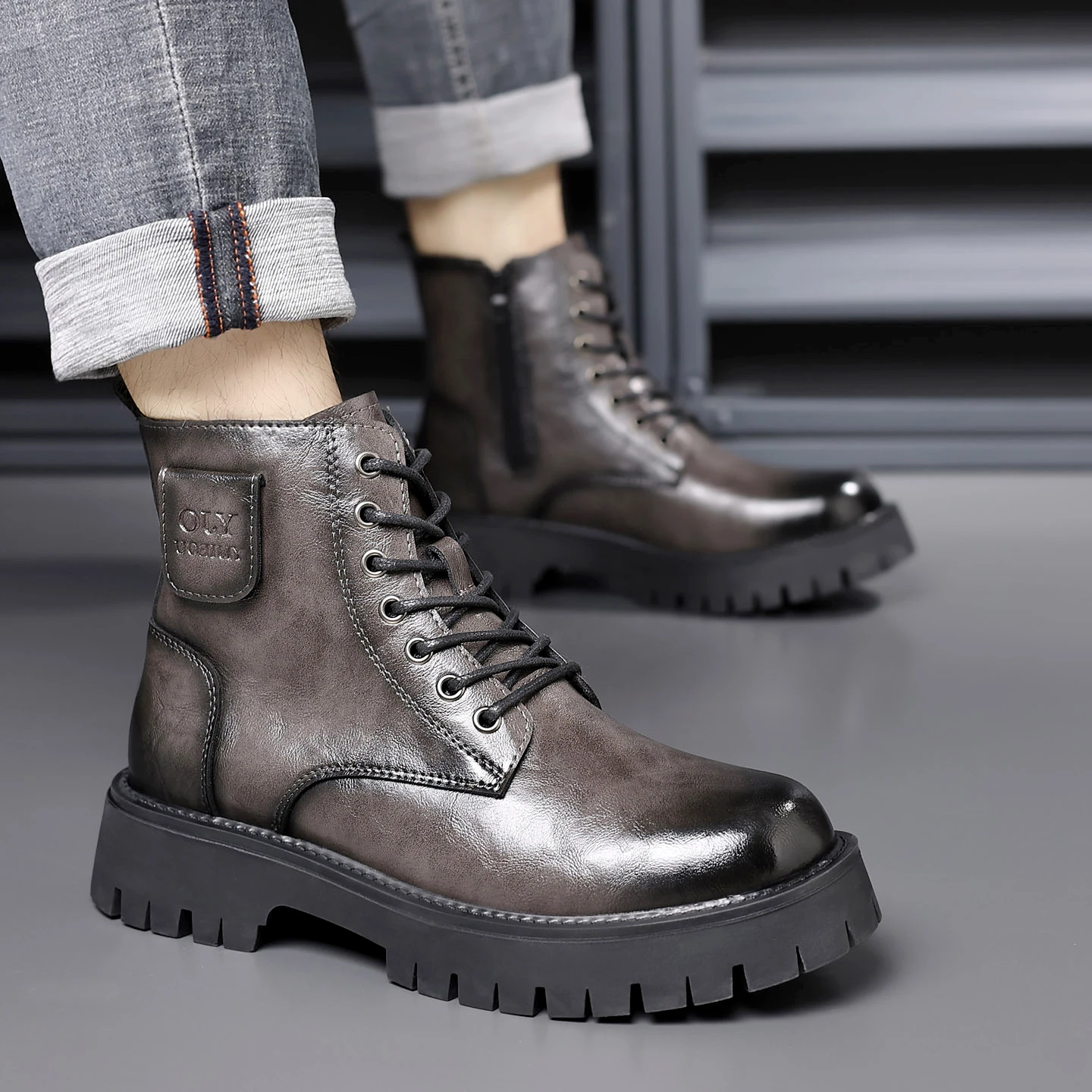 

Leather Wool Desert Boots Men's Medium Top Velvet Warm British Style American Tooling Thick Sole Heightening Short Boots New