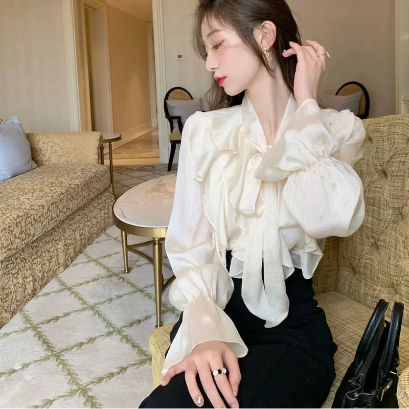 

Нишевые топы Рубашки в стиле ретро с рюшами Модные и универсальные