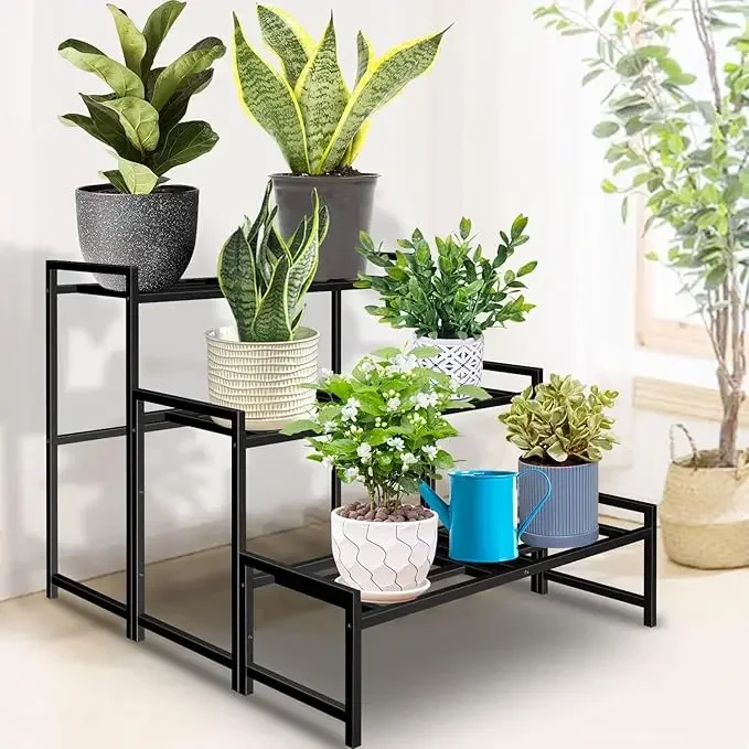 2026 Metal Powder Coated 3-Tier Garden Plant Stand Rack with Modern Design Indoor/Outdoor Ladder Plant Stand Rack with Modern De