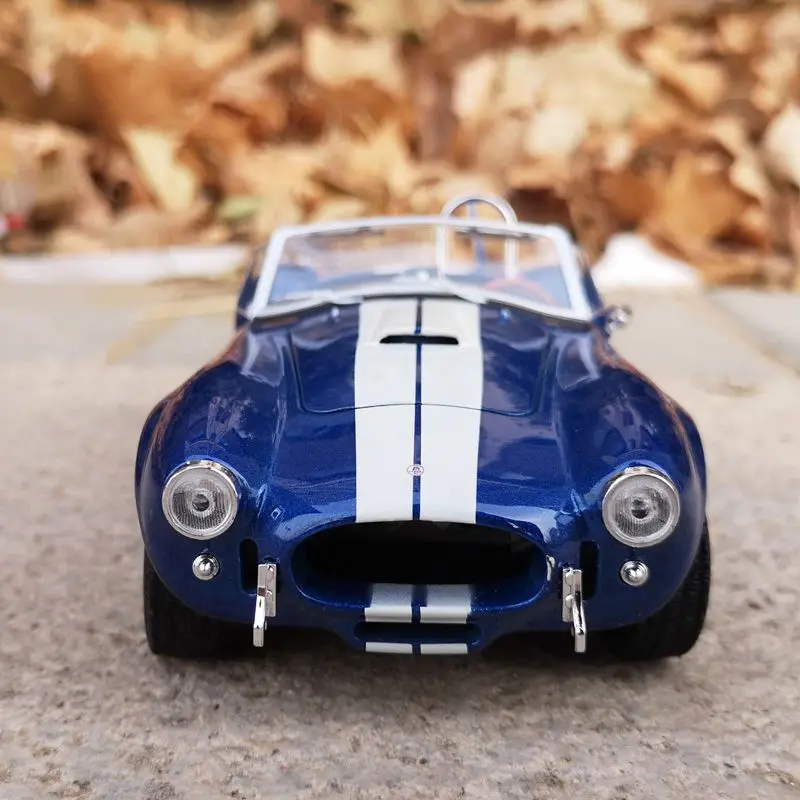 WELLY 1:24 Ford 1965 Shelby Cobra 427 S/C Alloy Sports Car Model Diecasts Metal Toy Classic Car Model Simulation Gifts