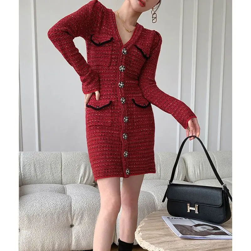 Vestido elegante de punto rojo para mujer, manga larga, cuello redondo, botones, vestidos de fiesta elegantes, Otoño, Invierno, nuevo, 2024