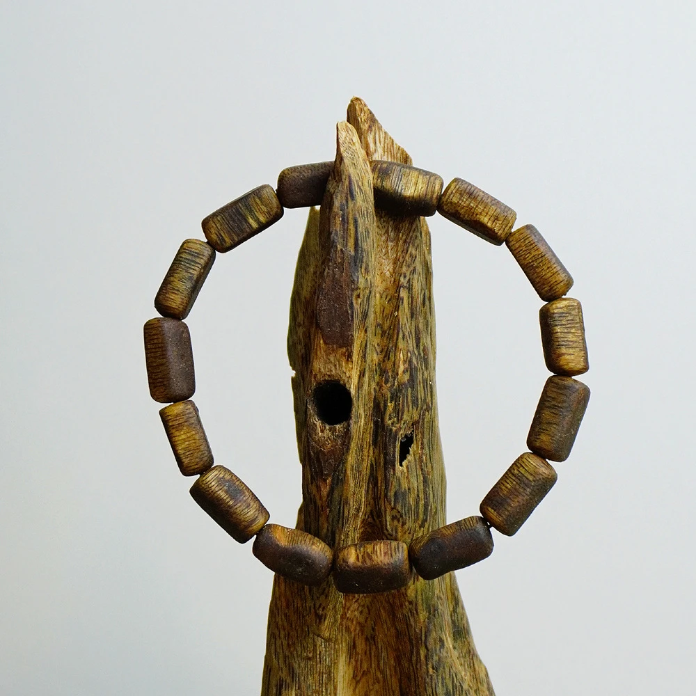 Authentic Kyara Agarwood Bracelet,Scarred Patterns,Free-Form Design,Wushen Yuanye Kyara Material,Hand-Polished Agarwood Jewelry