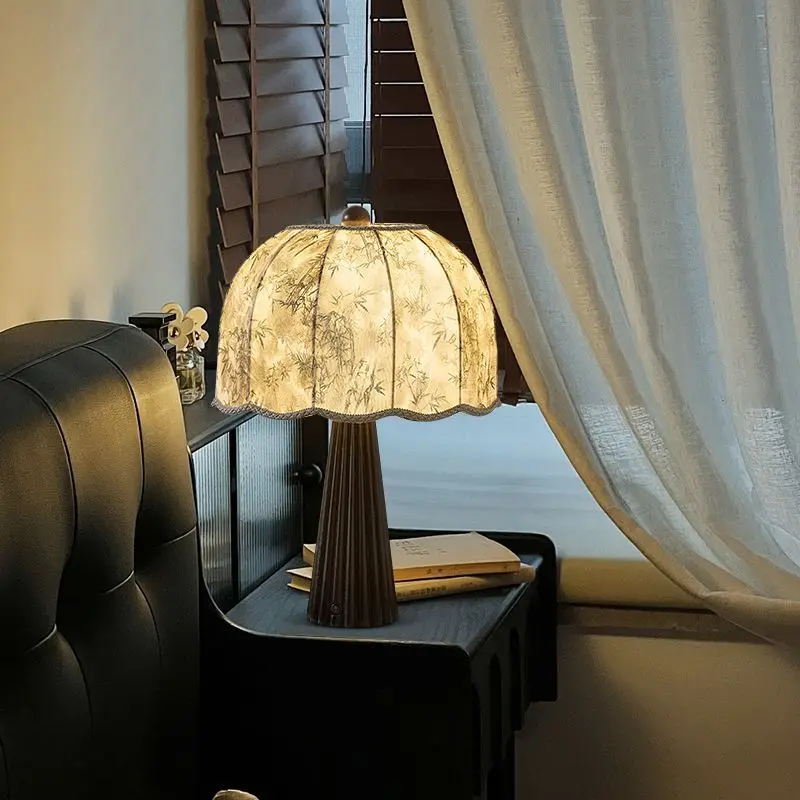 

French retro desk lamp, ambient vertical desk lamp, bedroom bedside lamp