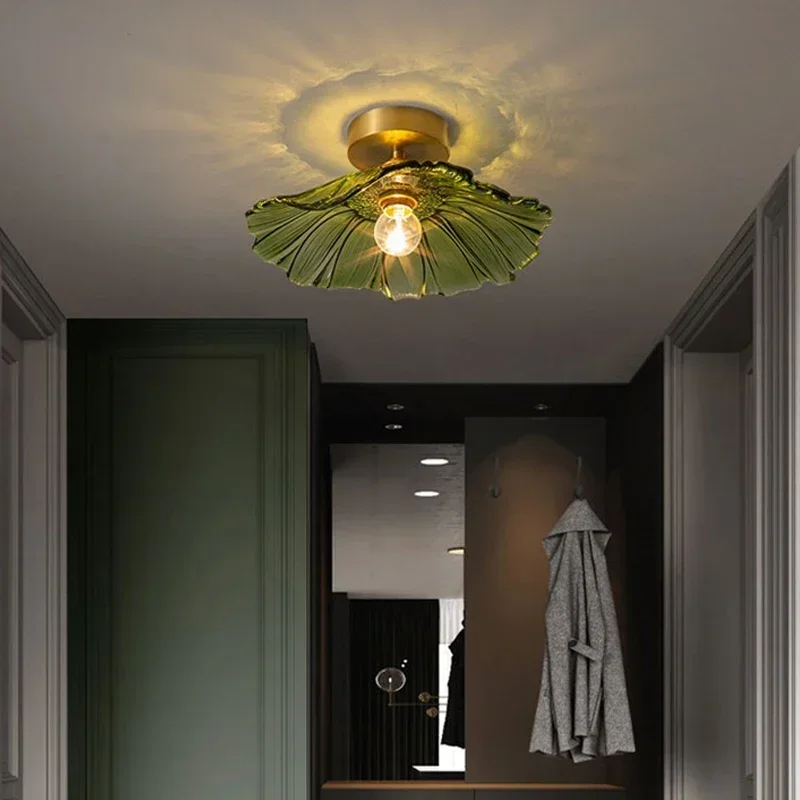 

Simple Japanese Nordic Pendant Light Restaurant Entrance Balcony Bay Window Aisle Lotus Leaf Shape Copper Glass Chandelier Lamps