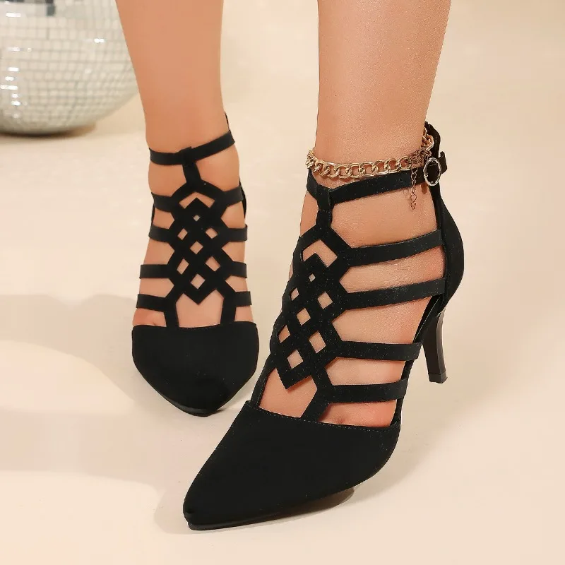 2026 Sommer Neue Übergrößen Cut-Out Schnür-High-Heel-Sandalen Modische spitze Zehenpartie Flacher Einstieg Atmungsaktive Stiletto-Schuhe