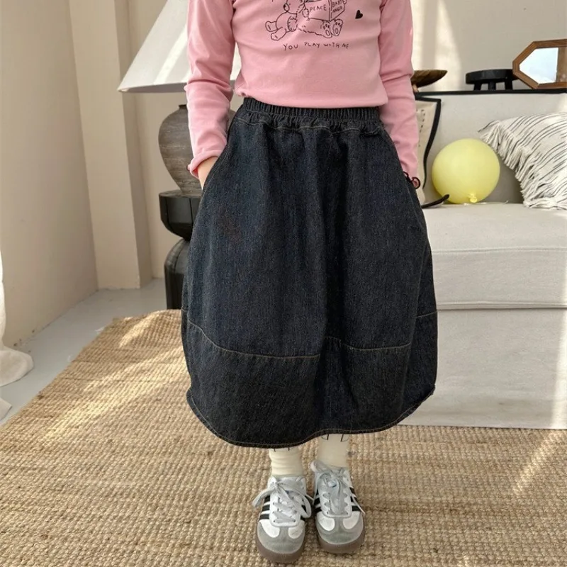 

2024 Spring baby girls solid color all-match denim skirts children Bright line splicing long style skirt