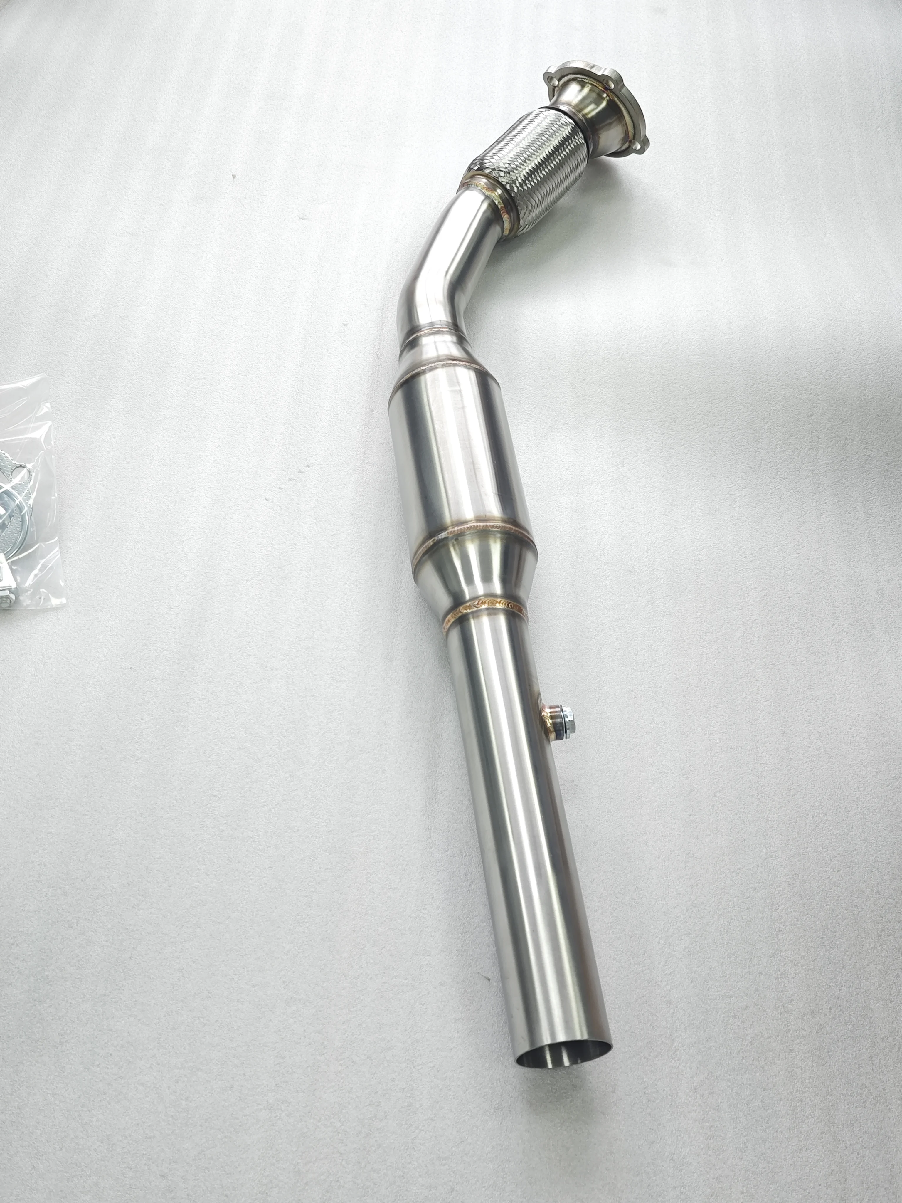 

Exhaust Downpipes for V W Golf/Gti/Beetle 1.8T 99-05 with 200 Cell cat