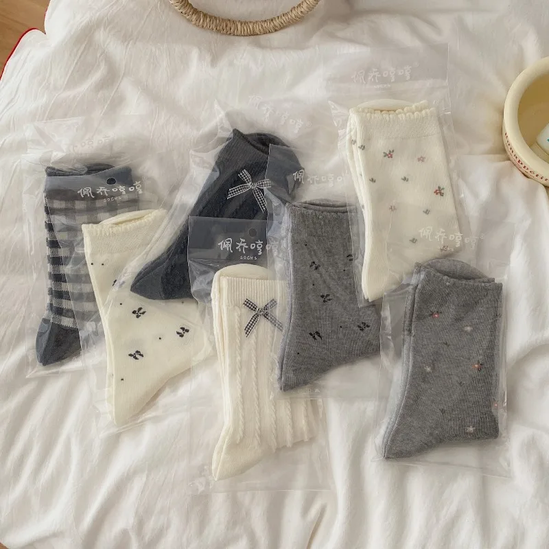 

7 Pairs Autumn Winter 3D Butterfly Knot Mid Tube Coquette Socks Girl Sweet Grip Socks for Women Gray Long Socks Set High Quality