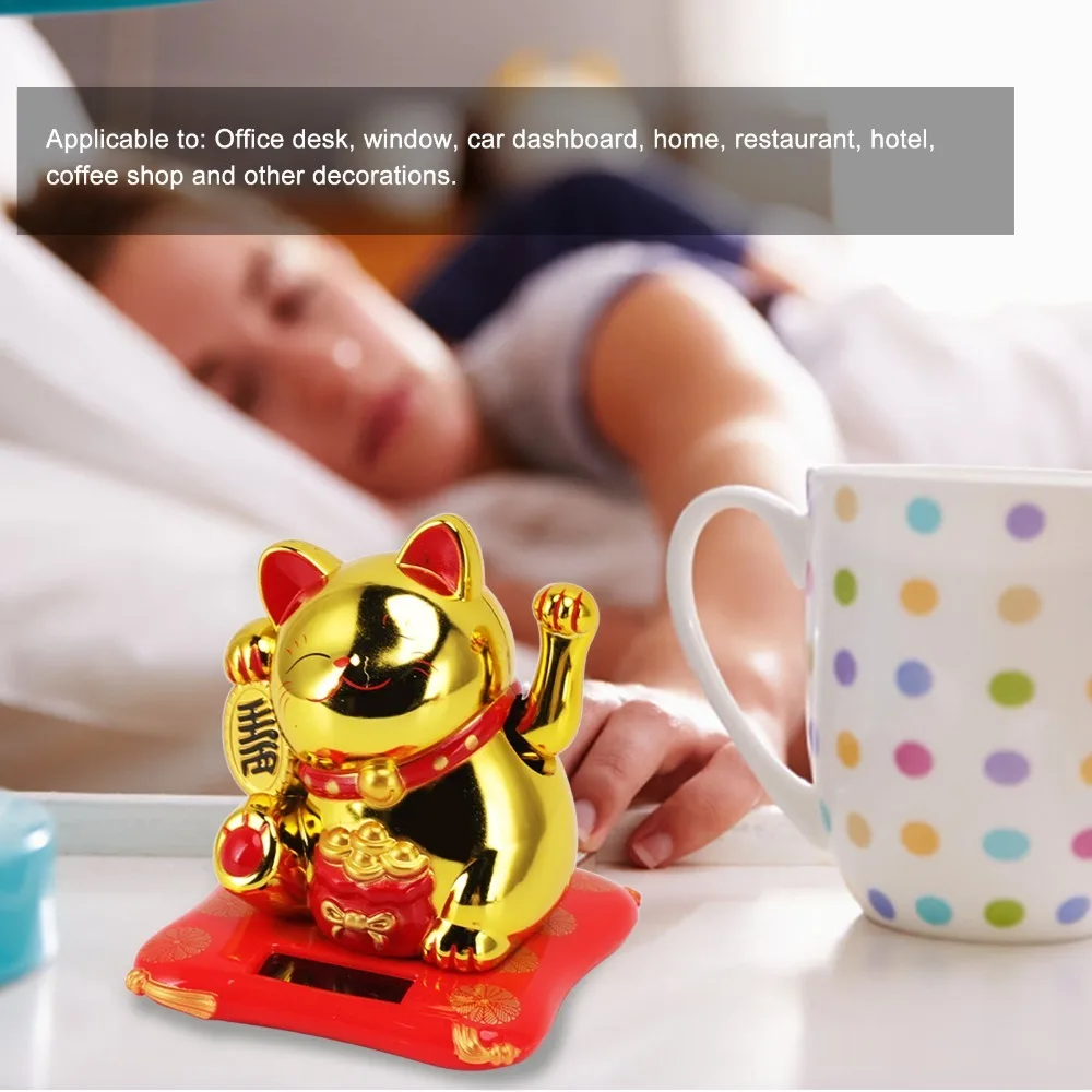 Plastic Solar Waving Fortune Cat Gold 2.5in Light Induction Cat Ornament Battery-free Solar Operation Lucky Cat